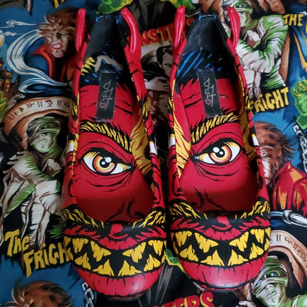 Iron fist flats